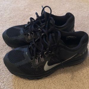 Nike AirMax Sneakers